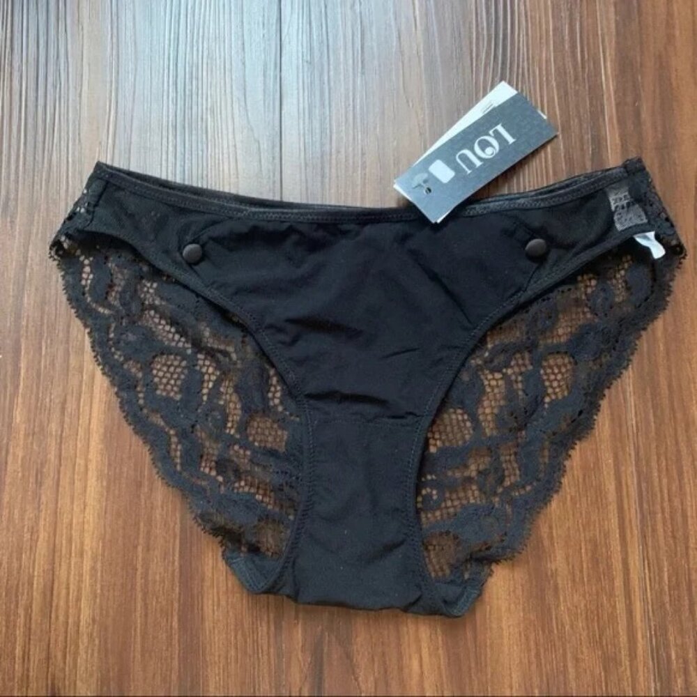 Black Sheer Lace Bikini Panty Size Small - Lou Paris NWT